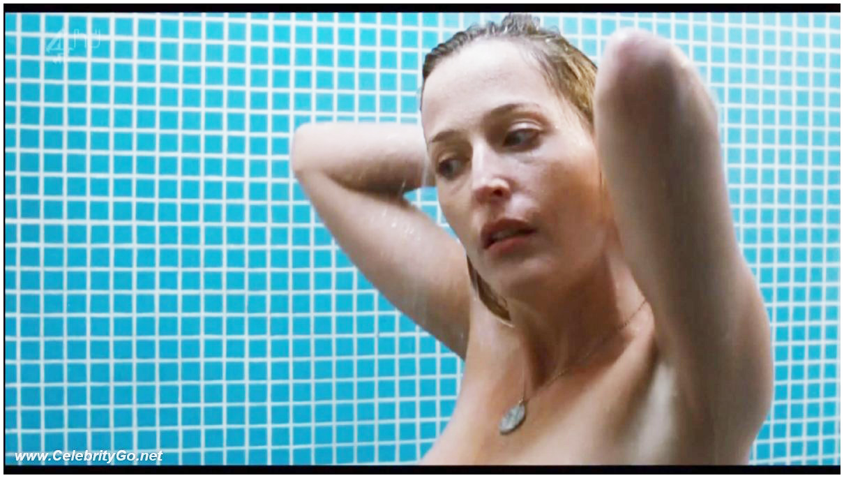 Gillian anderson naked