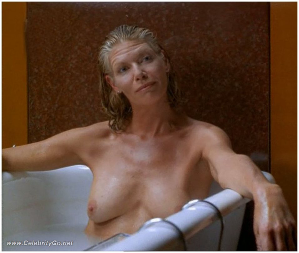 Kelly mcgillis nude