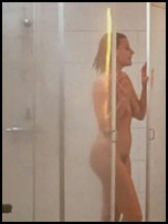 Sophie Schutt Nude Pictures