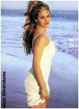 Alicia Silverstone nude