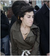 amy-winehouse-04.jpg -  77 KB