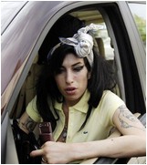 amy-winehouse-08.jpg -  66 KB