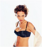 angelina-jolie-09.jpg -  52 KB