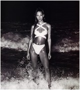 christy-turlington-07.jpg -  90 KB