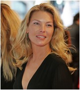 deborah-kara-unger-04.jpg -  60 KB