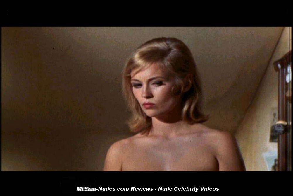 Faye Dunaway nude photos and videos.