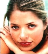 holly-willoughby-06.jpg -  81 KB