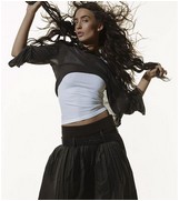 jade-jagger-09.jpg -  43 KB