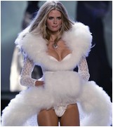 julia-stegner-05.jpg -  67 KB