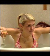 nicky-whelan-02.jpg -  58 KB