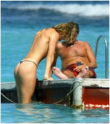 penny-lancaster-01.jpg -  77 KB