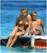 penny-lancaster-02.jpg -  78 KB