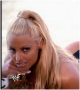 trish-stratus-02.jpg -  38 KB