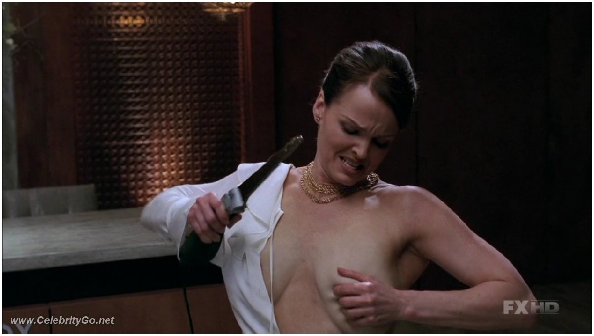 Meyers naked dina Dina Meyer